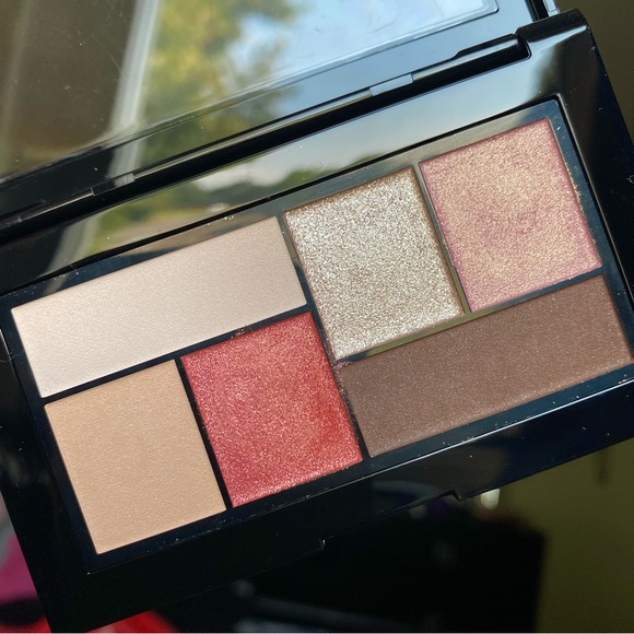 Maybelline The City Mini Palette - Picture 6 of 6